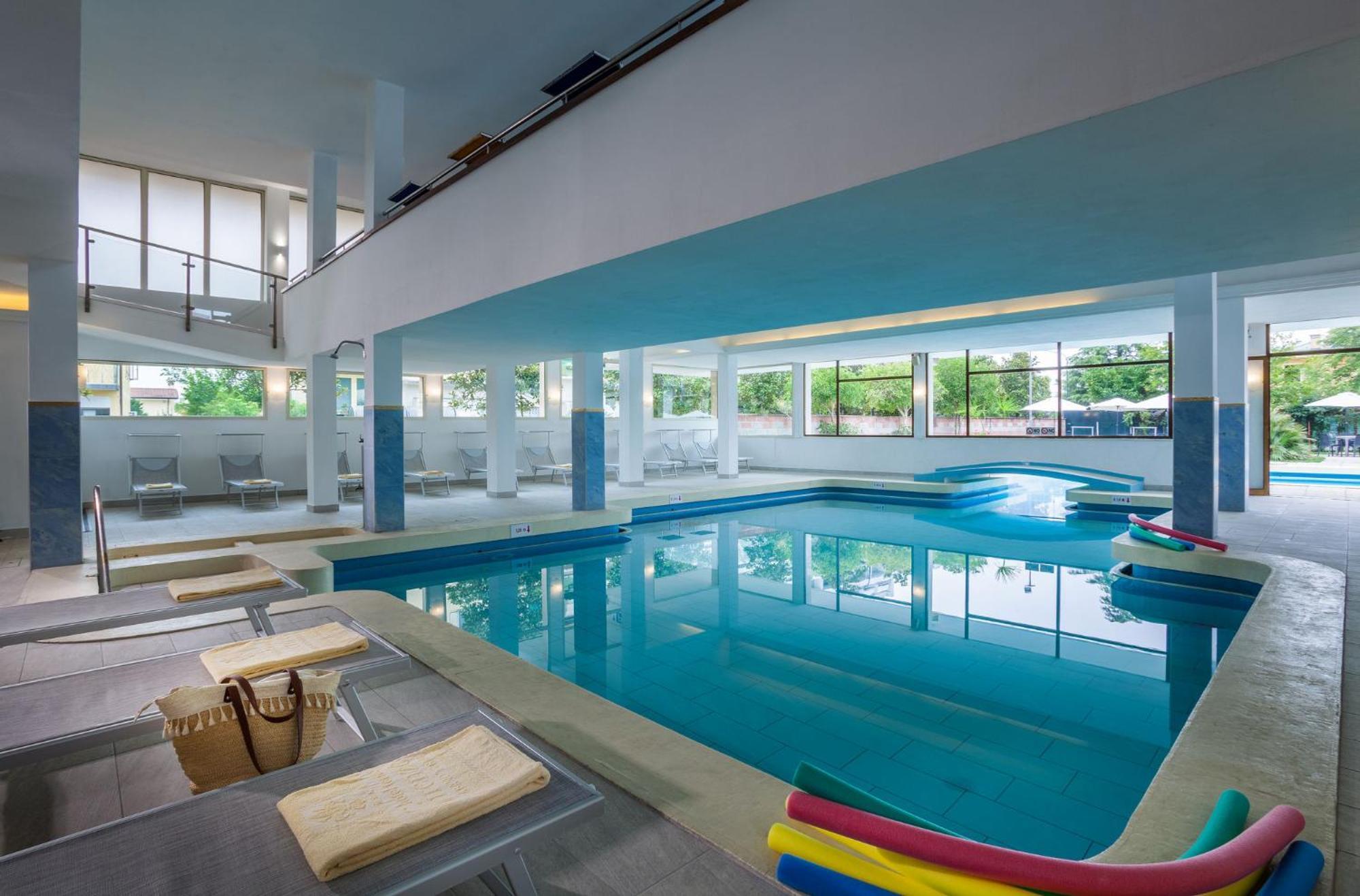 Hotel Firenze Abano Terme Esterno foto