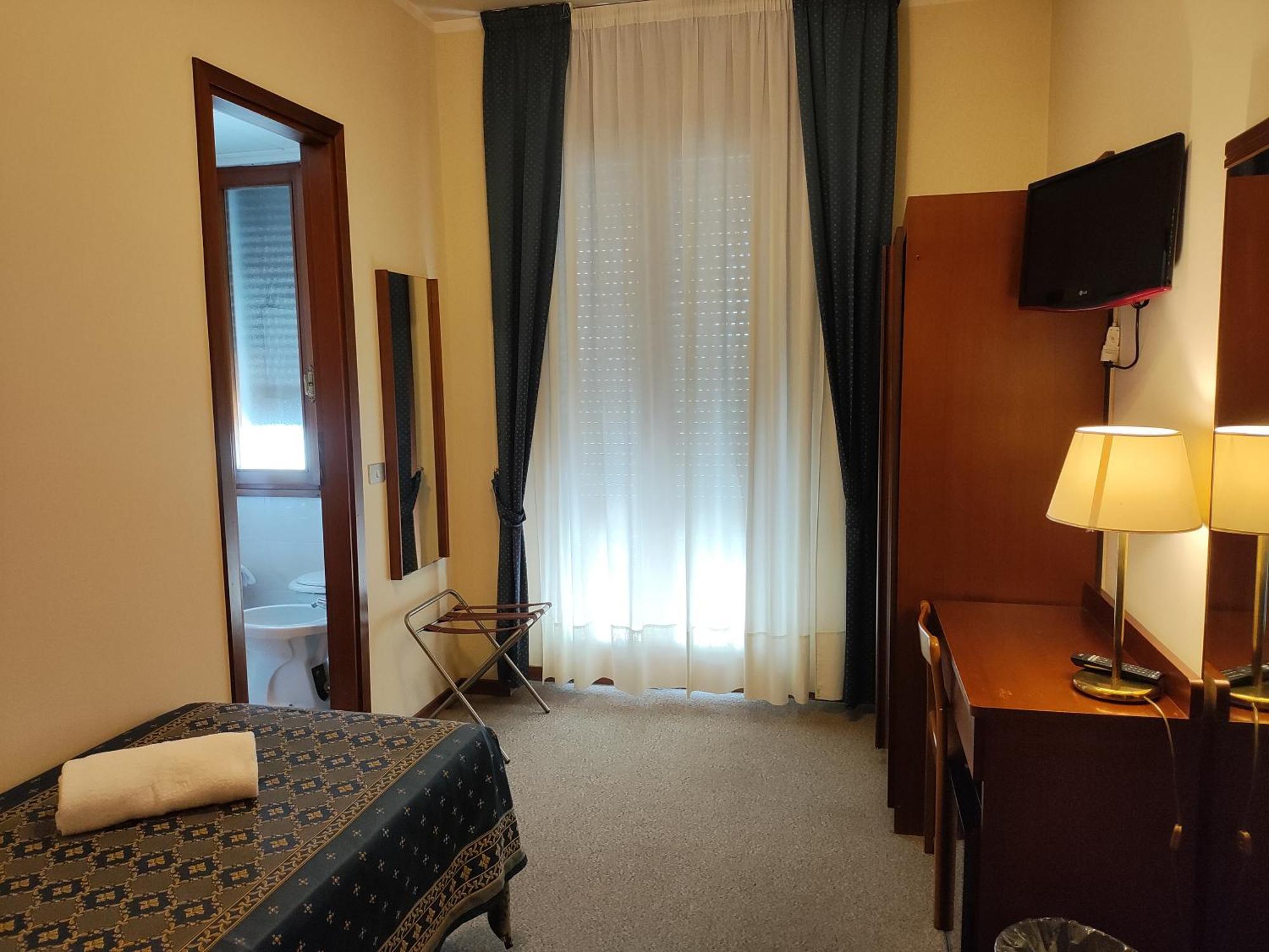 Hotel Firenze Abano Terme Esterno foto