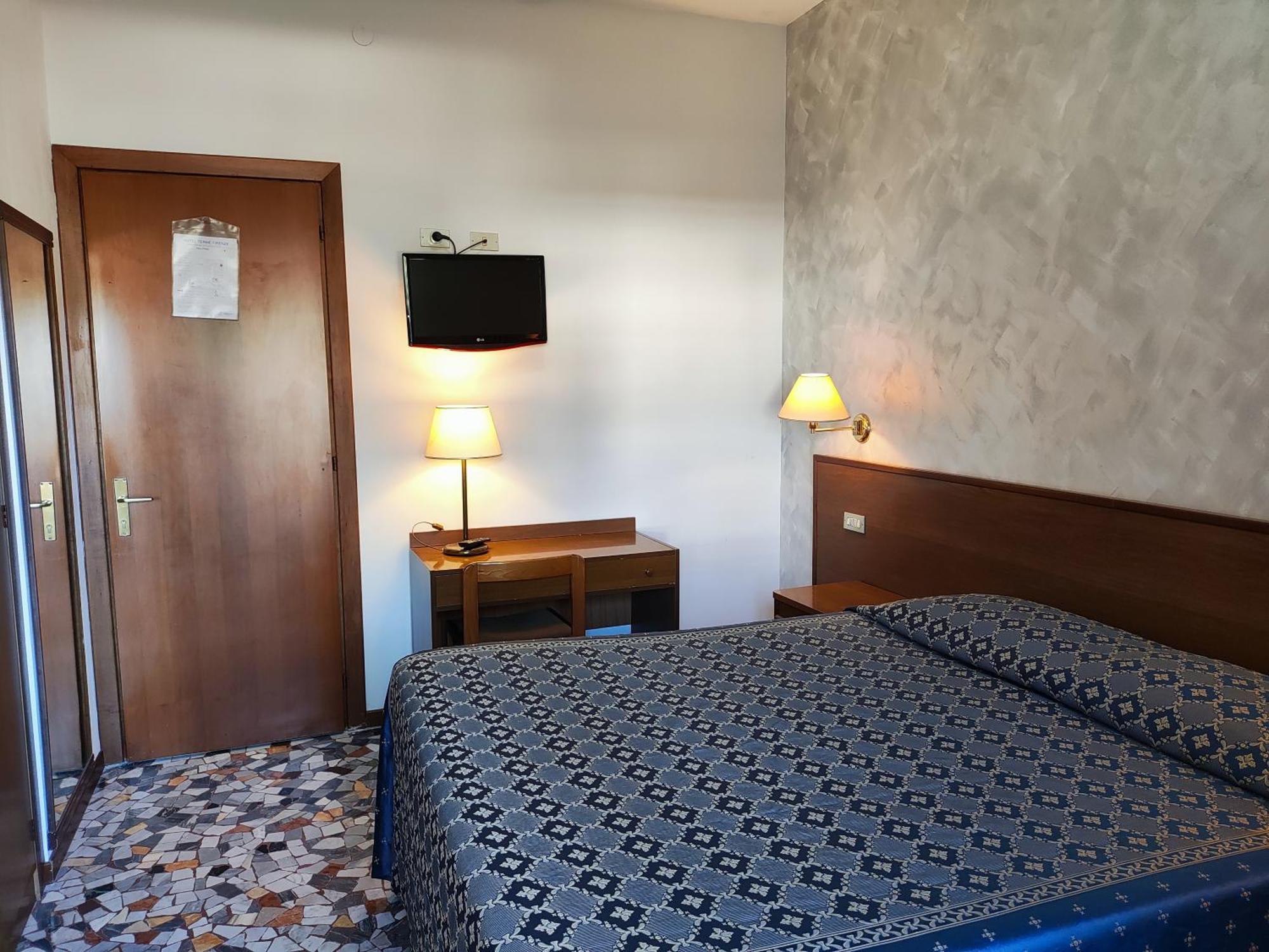 Hotel Firenze Abano Terme Esterno foto