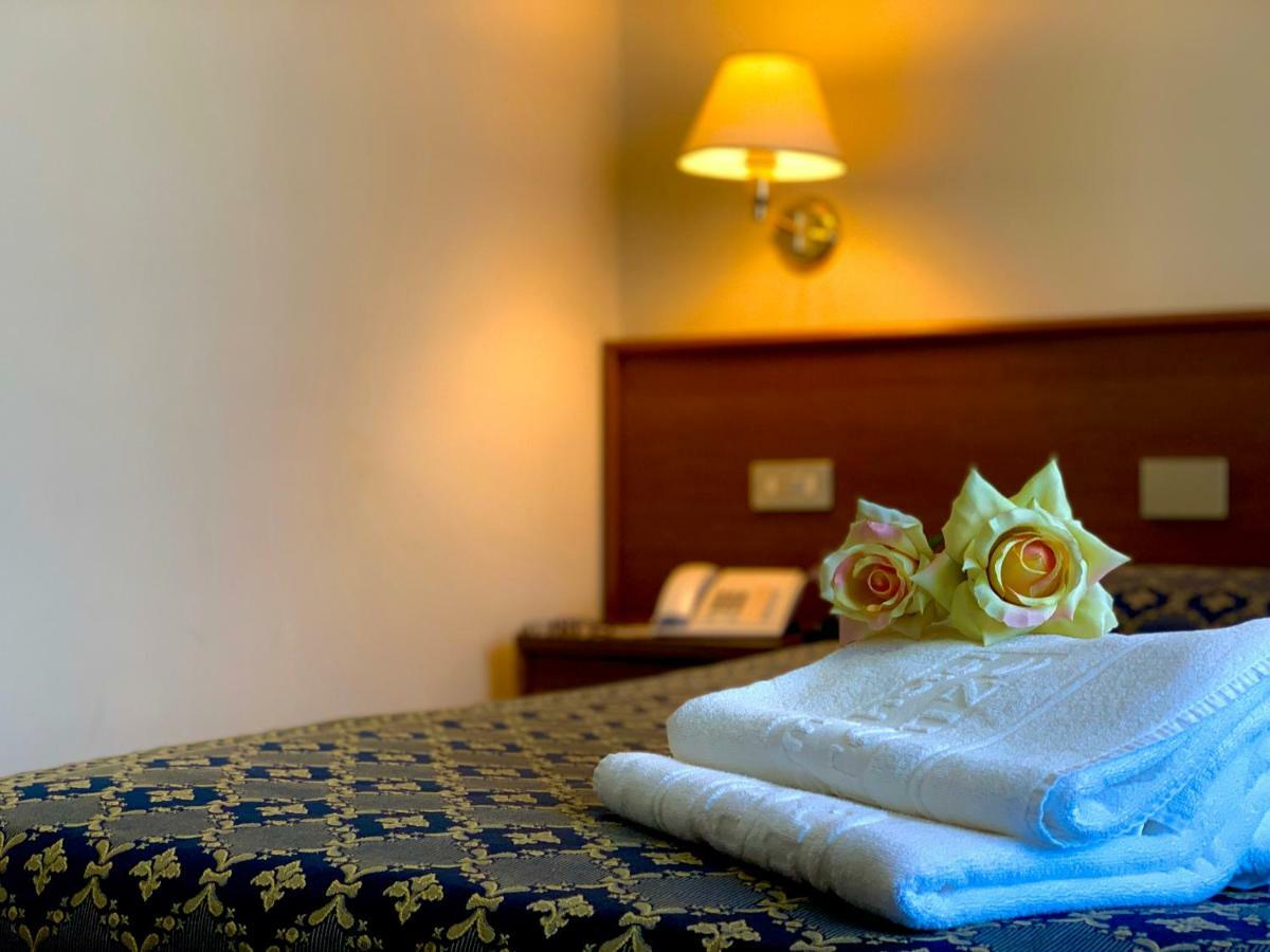 Hotel Firenze Abano Terme Esterno foto