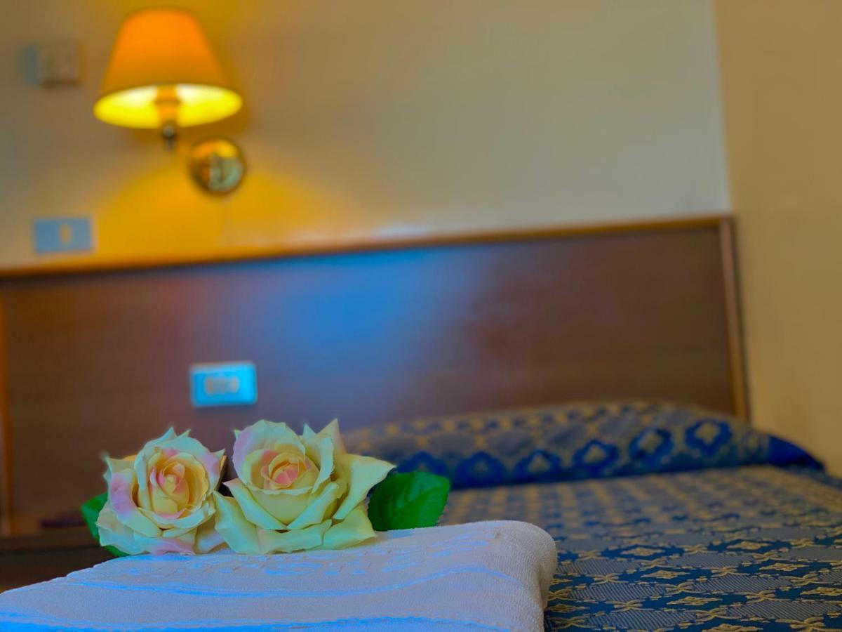 Hotel Firenze Abano Terme Esterno foto